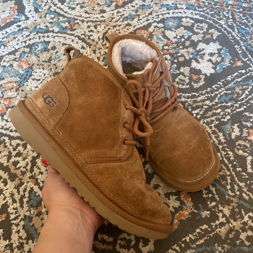 UGG Kids Tan Suede lace up tie Boots
